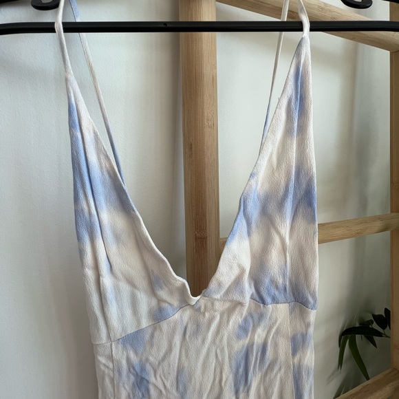 Maxi dress in baby blue tie dye - Picture 5 of 5